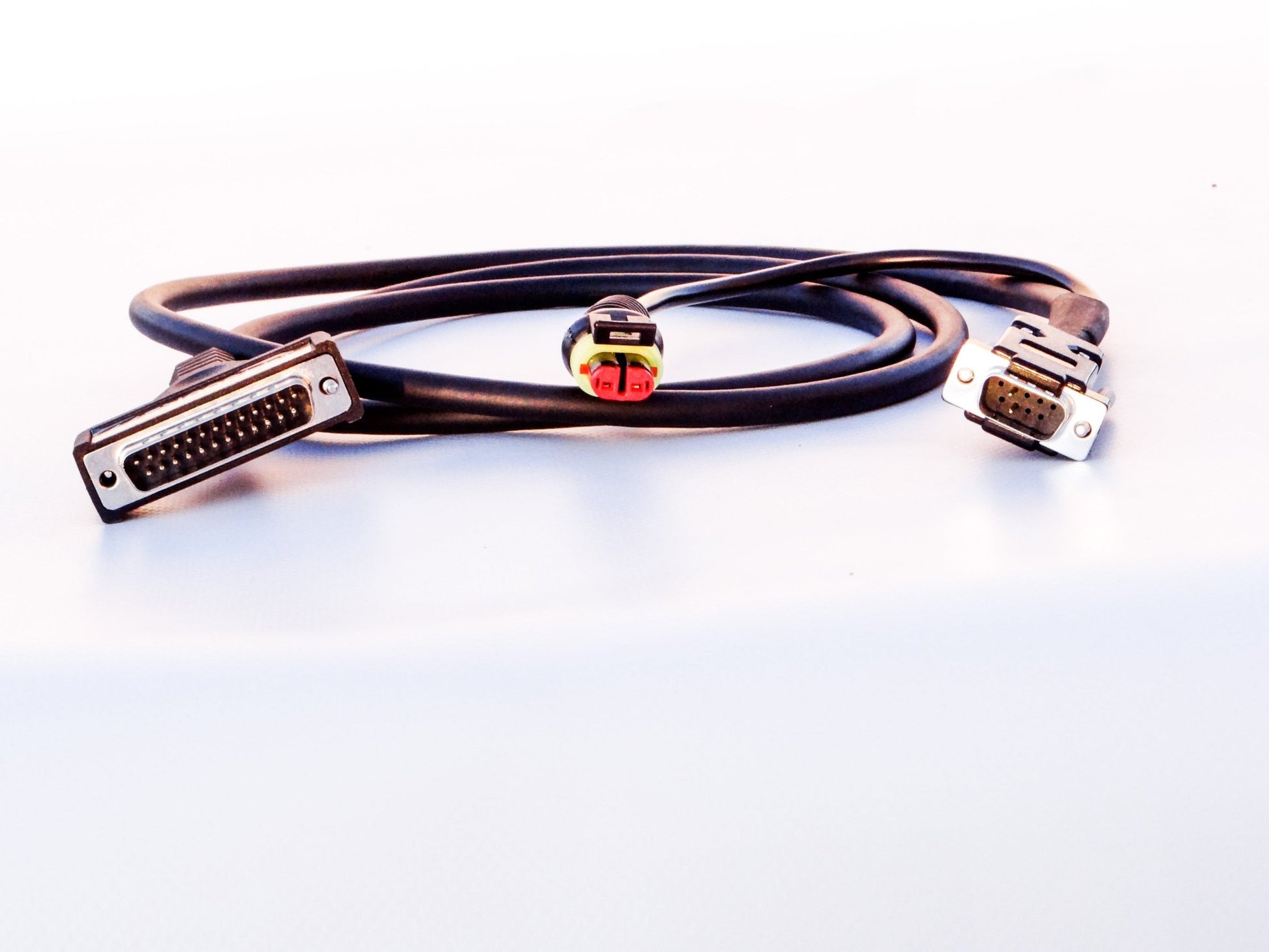 Massey Ferguson cable redondo de 16 pines - 144300K277 - alientech - america